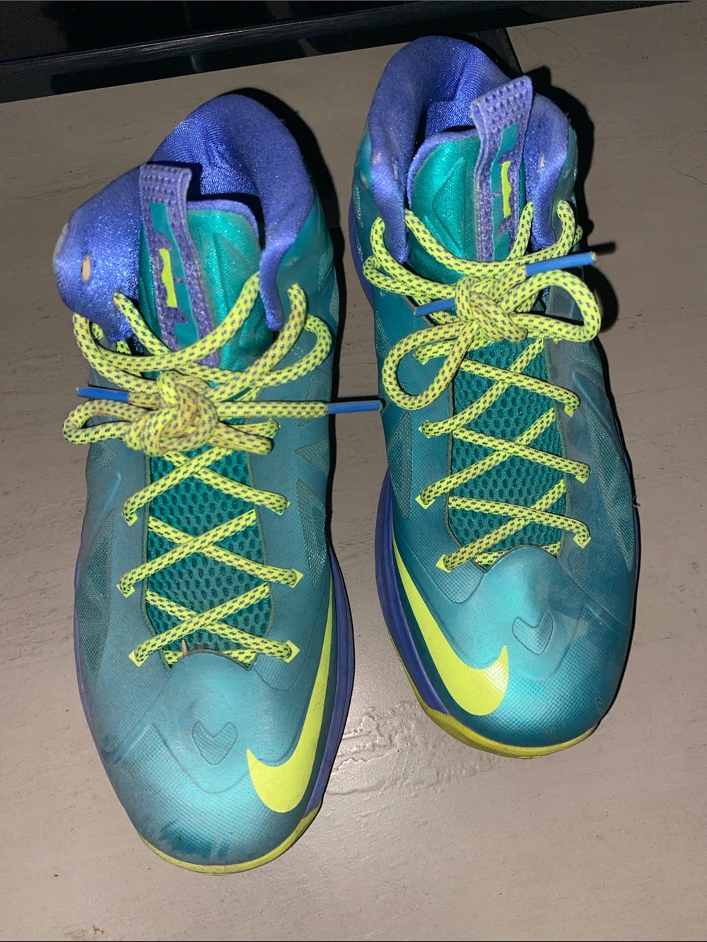 Kid’s Nike Sneakers size 7 Youth, good condition, comes with new extra laces